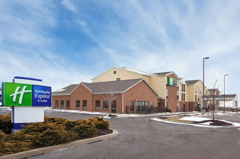 Holiday Inn Express Hotel & Suites Cleveland-Streetsboro by IHG - Image 1