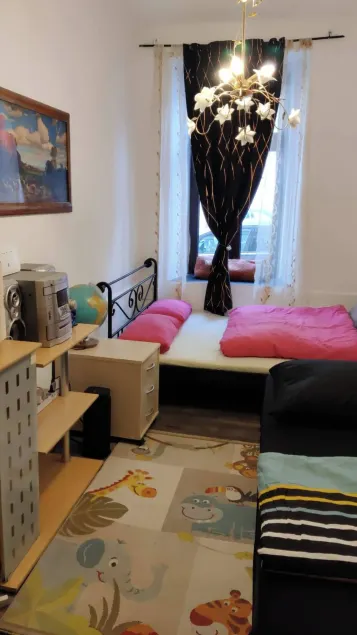 Charming 35m² Apartment in Vienna's Heart - Image 1