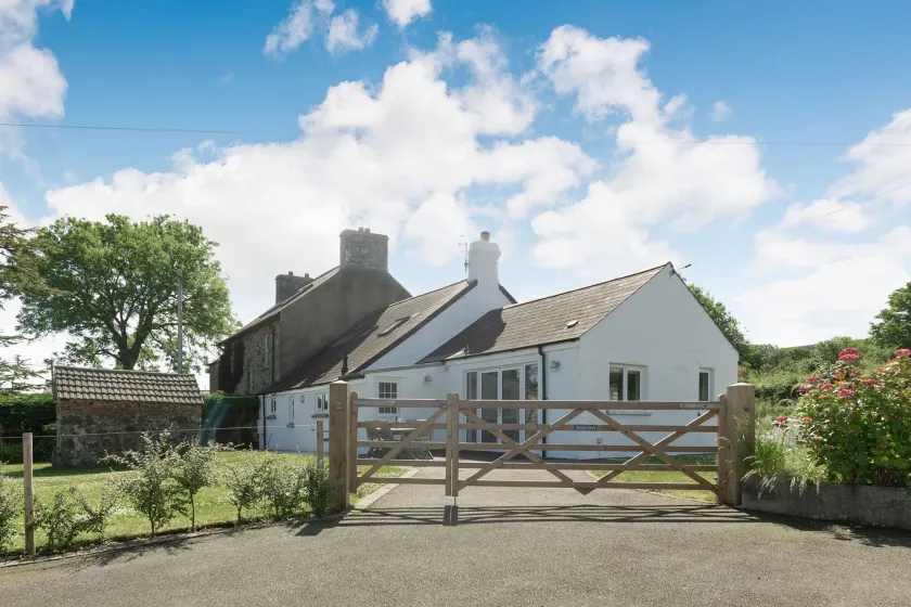 Morlan Cottage - Image 1