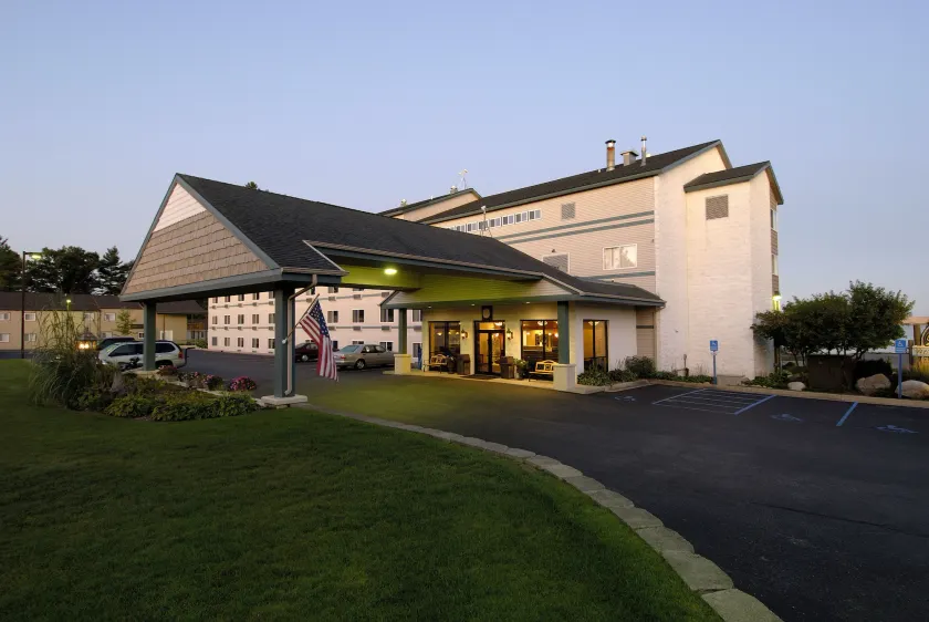 Dunes Waterfront Resort - Image 1