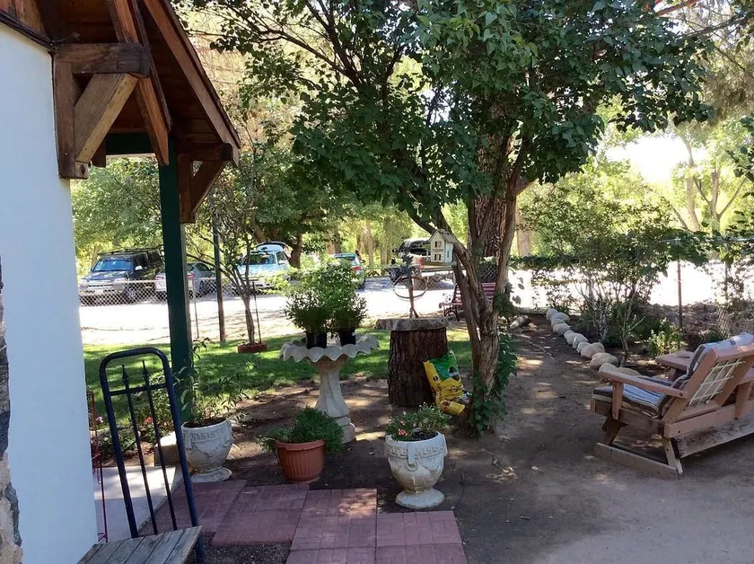 Kern Riverfront Lodge - Image 1
