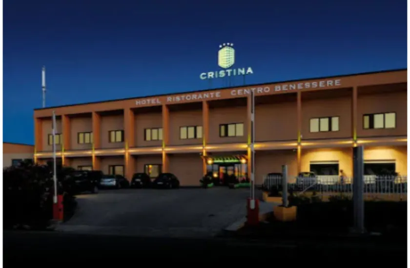 Hotel Cristina - Image 1