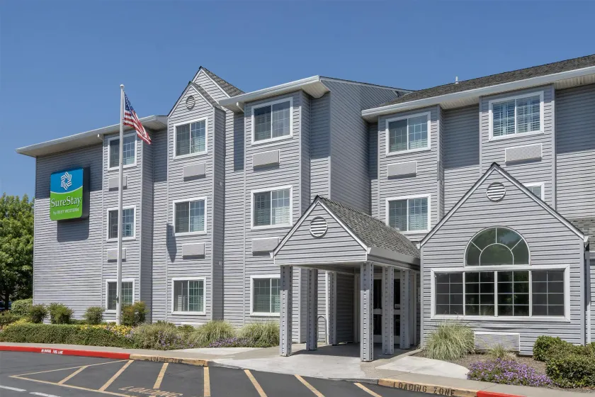 SureStay by Best Western Sacramento South Natomas - Image 1