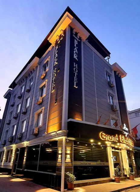 Grand Black Hotel - Image 1