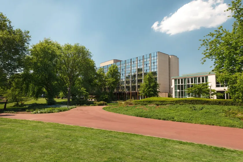 Sheraton Essen Hotel - Image 1