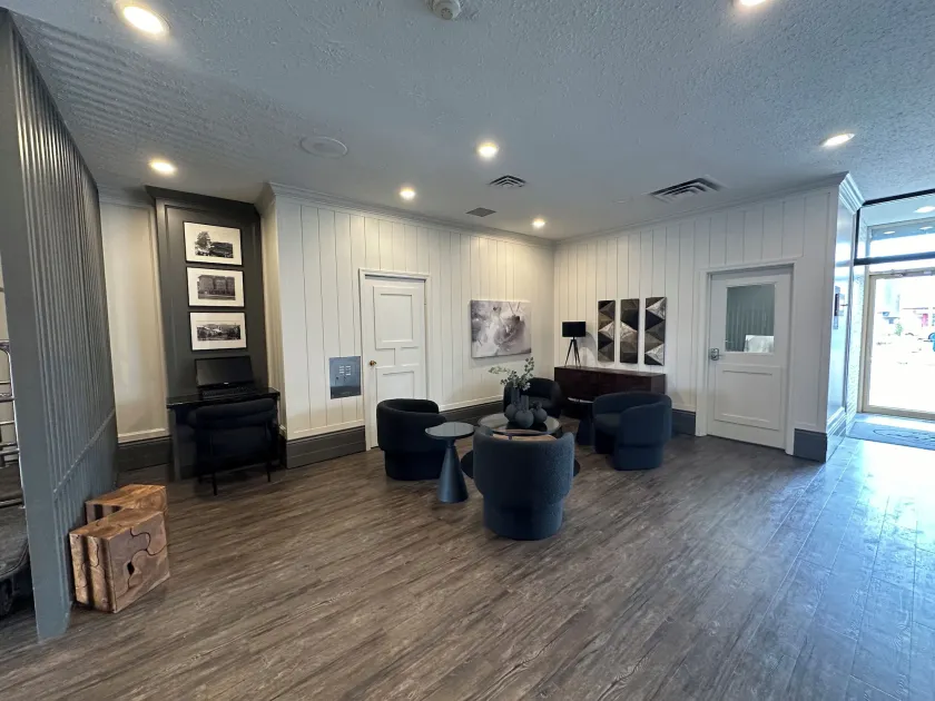 Prestige Oceanview Hotel Prince Rupert - Image 1
