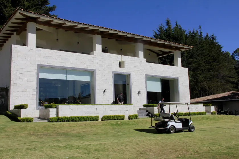 Sublime Valley Resort - Image 1