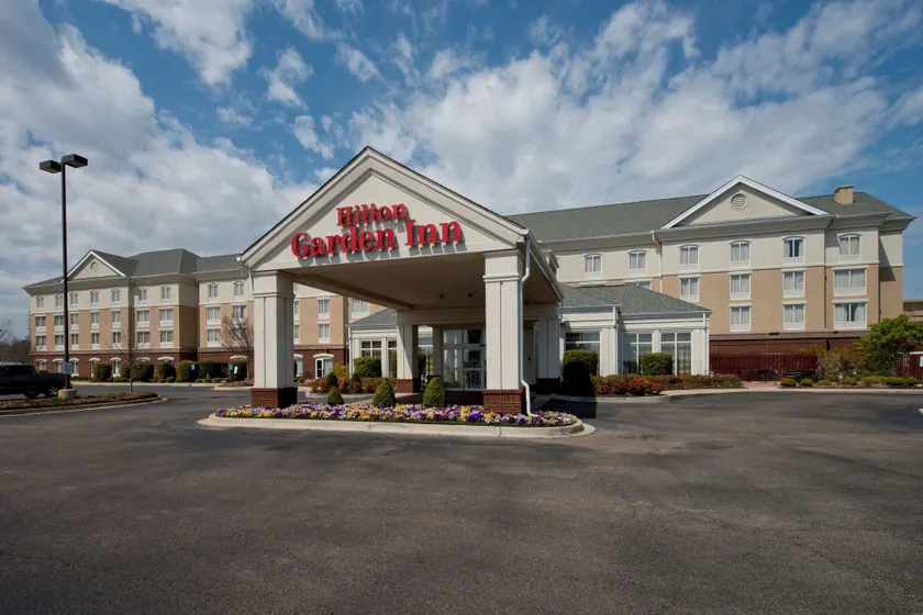 Hilton Garden Inn Tupelo - Image 1