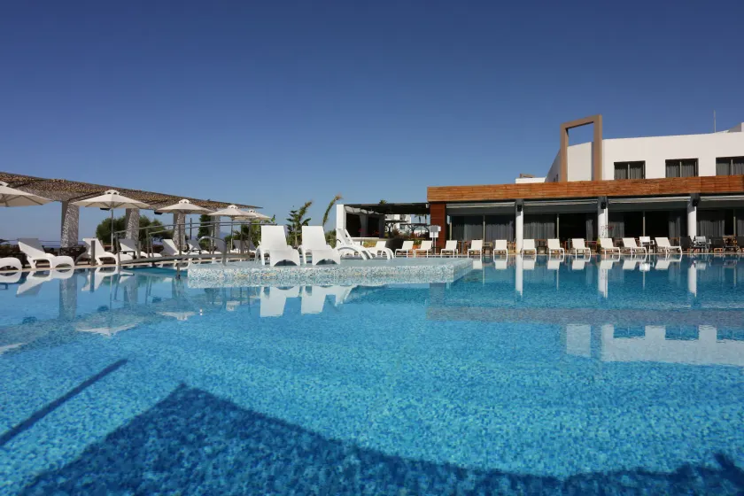 Elite City Resort - Image 1