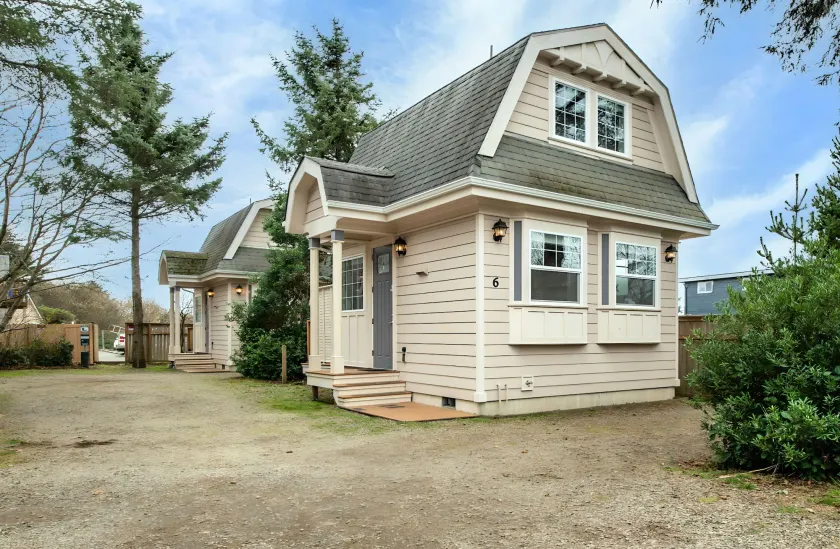 Sea Breeze Cottages - Image 1
