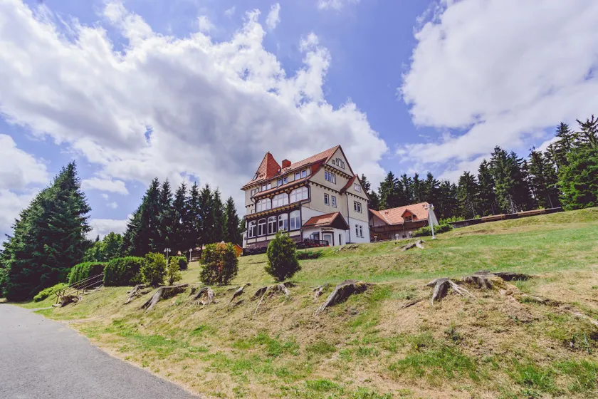 Hotel und Berggasthof Spießberghaus am Rennsteig - Image 1