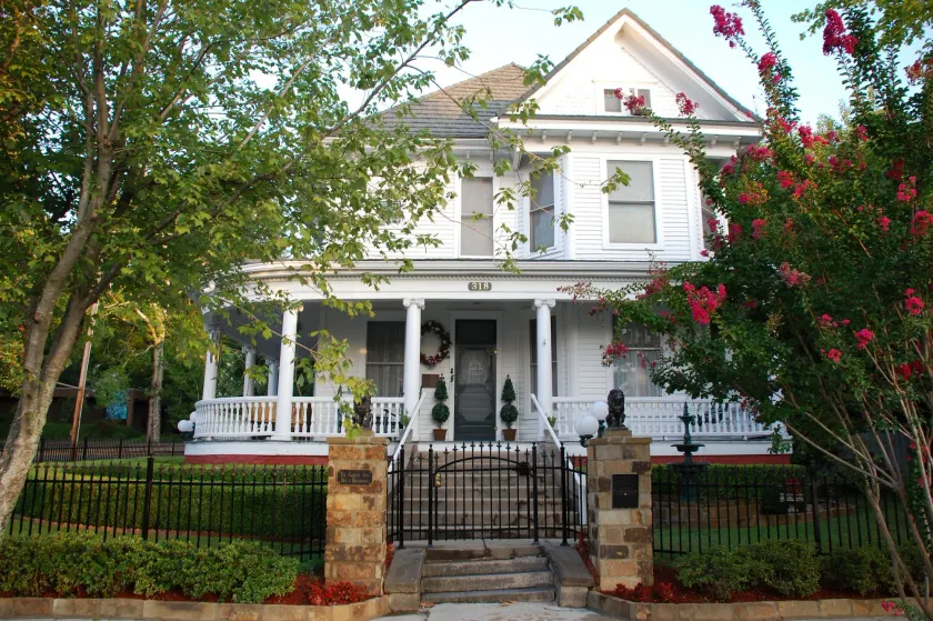 The Gables Inn - Image 1