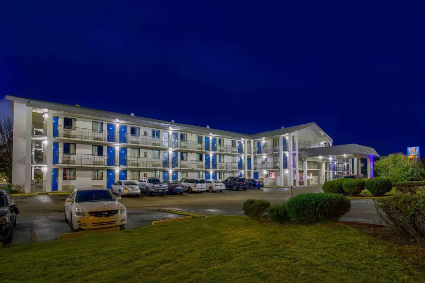 Motel 6-Jackson, MS - Image 1