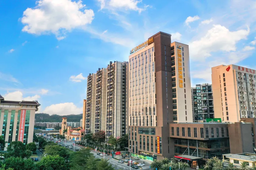 Jianghai Country Garden Phoenix Hotel - Image 1