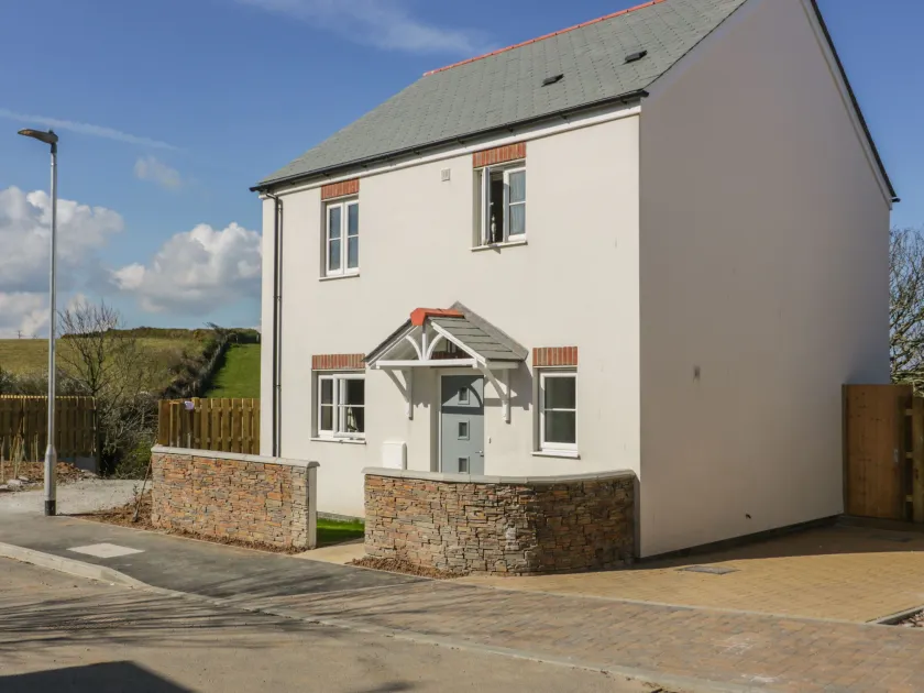 4 Trerammet Crescent - Image 1