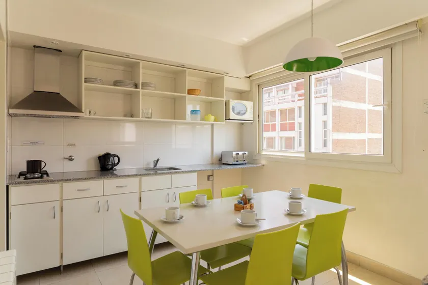 Le Batiment Apartments - Image 1