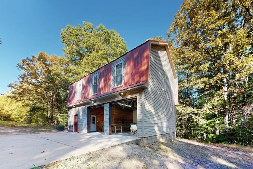 Hunting Home Base! 75-acre Tennessee Getaway - Image 1