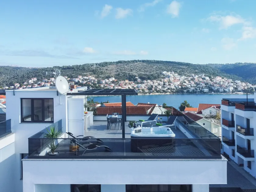 Penthouse Adriatic Blue - Image 1