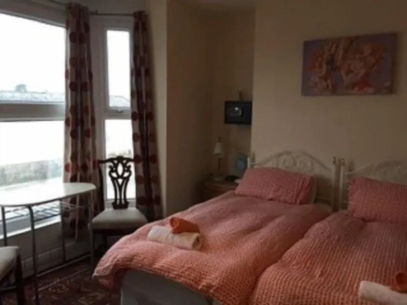 Bayside Guest House - Image 1