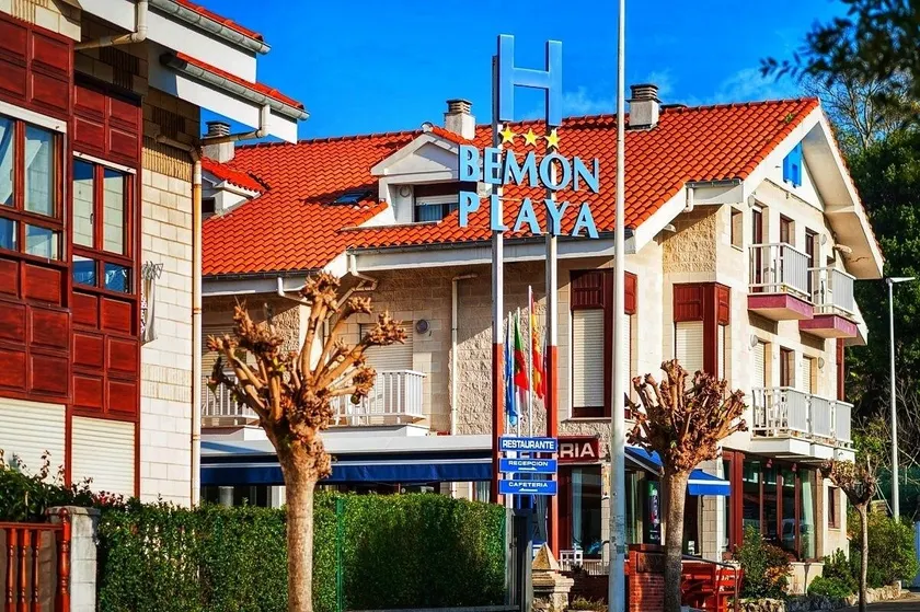 Hotel Bemon Playa - Image 1
