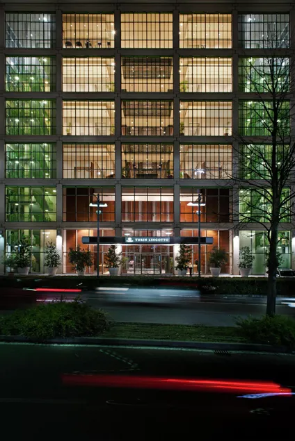 DoubleTree by Hilton Turin Lingotto - Image 1