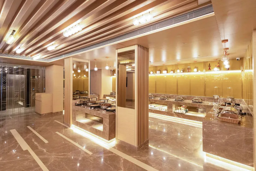 Golden Tulip Bhopal - Image 1