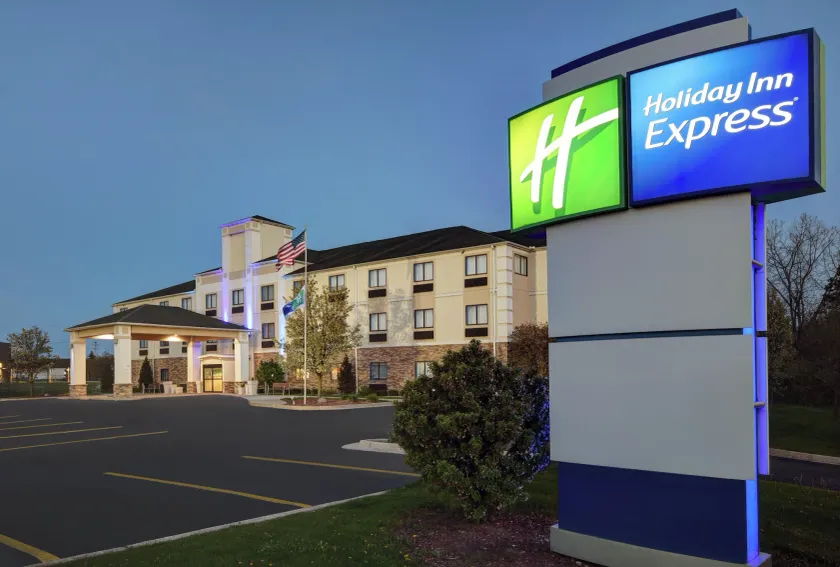 Holiday Inn Express Adrian by IHG - Image 1