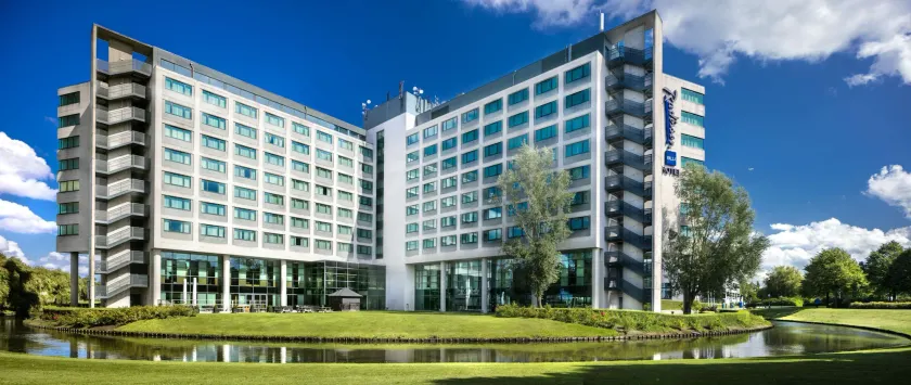 Radisson Blu Hotel Amsterdam Airport, Schiphol - Image 1