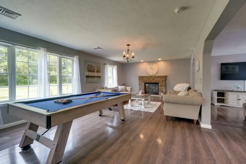 1 Mi to Lakes: Family Pocono Home w/ Fire Pits! - Image 1