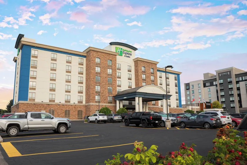 Holiday Inn Express Hotel & Suites Waterloo - St. Jacobs Area by IHG - Image 1