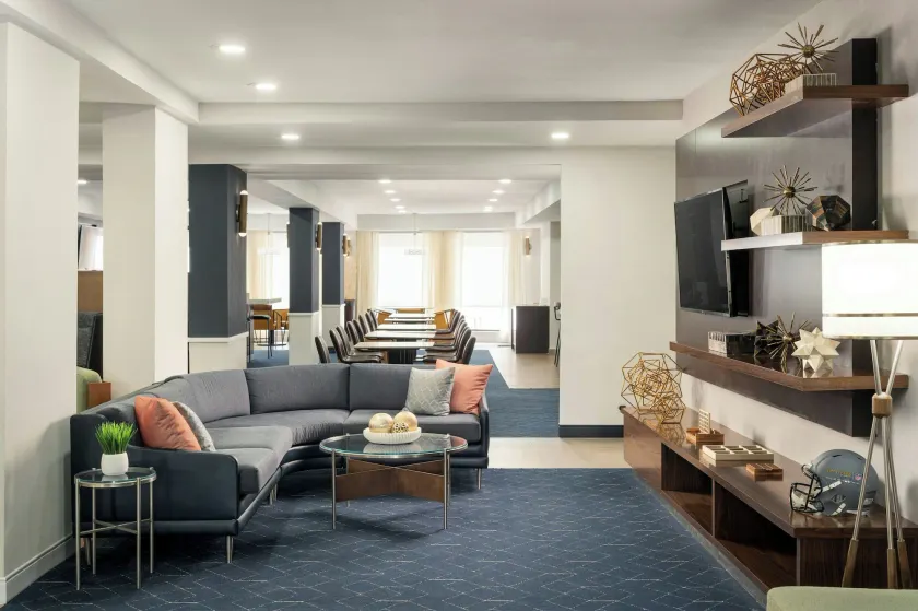 Courtyard by Marriott Gainesville FL - Image 1