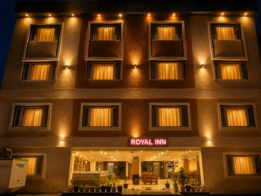 White Panda Hotels Royal Inn - Image 1