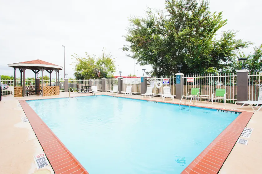 Palacio Royale Inn Boutique Katy - Image 1