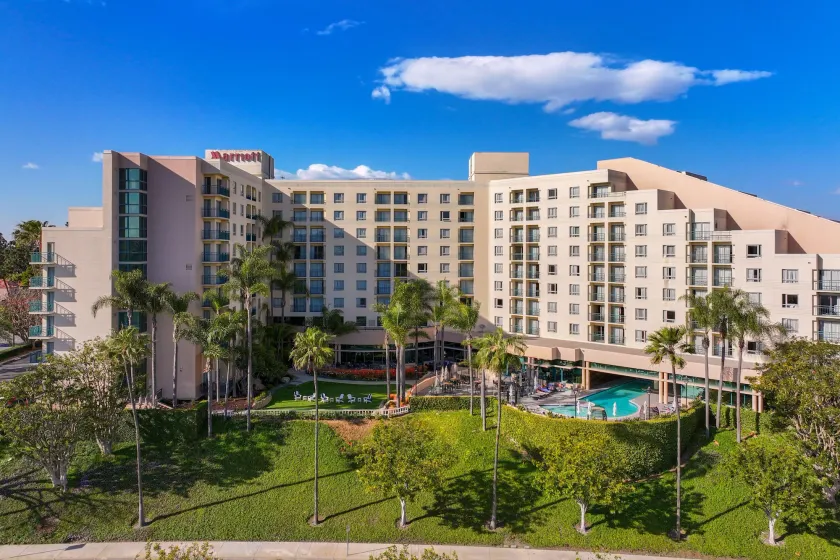 Newport Beach Marriott Bayview - Image 1