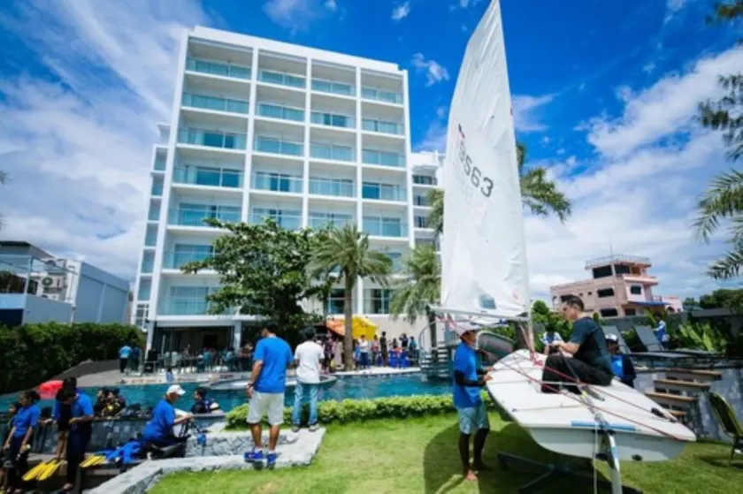 Worita Cove Hotel - Image 1