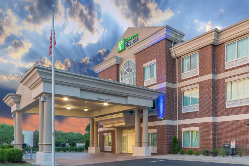 Holiday Inn Express Hotel & Suites Frankfort by IHG - Image 1