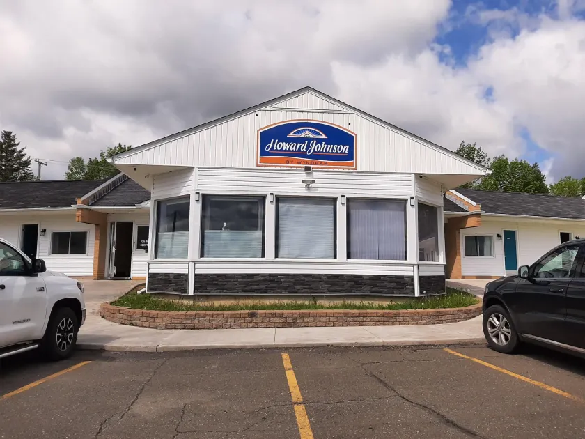 Howard Johnson by Wyndham Woodstock NB - Image 1