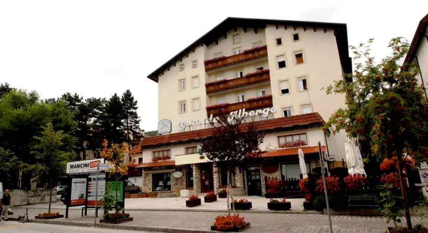 Grande Albergo - Image 1