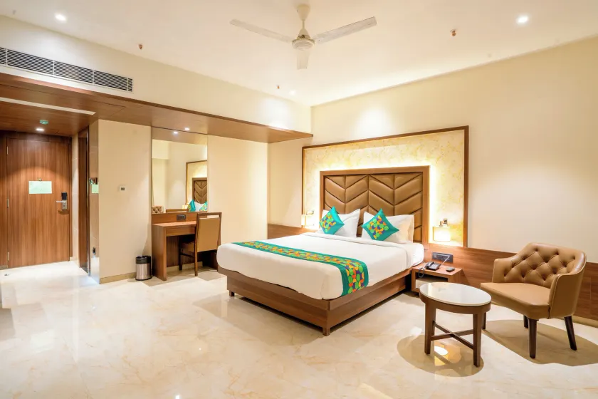 Treebo Premium Hotel Merrit - Image 1