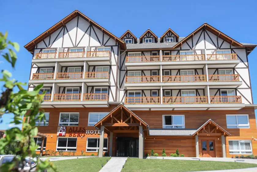 Hotel Alles Berg - Image 1