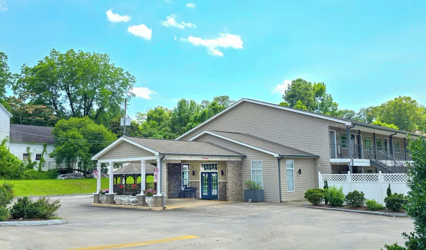 Meriwether Country Inn - Image 1