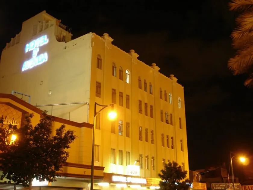 Hotel 5ª Avenida - Image 1