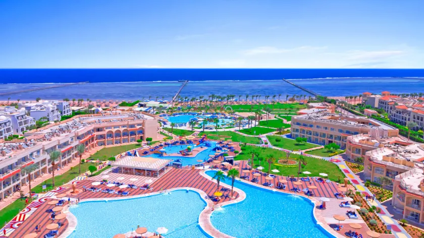 Pickalbatros Royal Moderna Sharm "Aqua Park"- All inclusive - Image 1