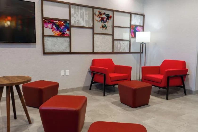 Hampton Inn Elkhorn Lake Geneva Area - Image 1