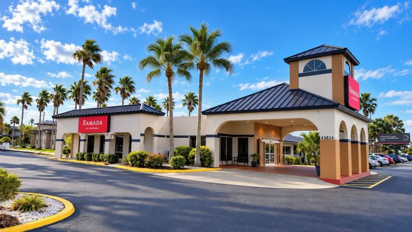 Ramada by Wyndham Davenport Orlando South - Image 1