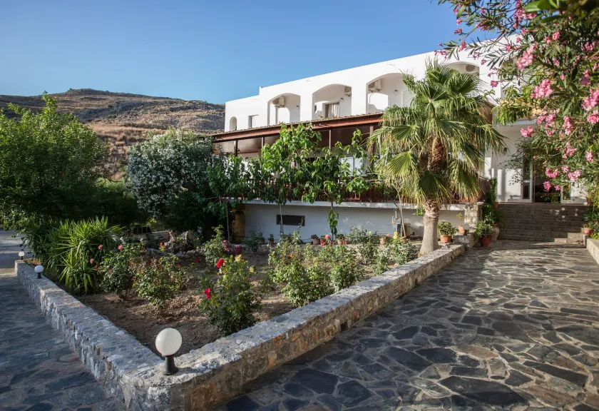 Ammoudi Hotel - Image 1
