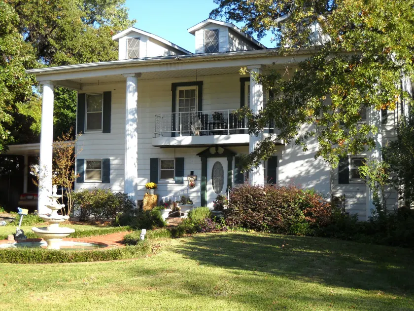 Azalea Plantation B&B - Image 1