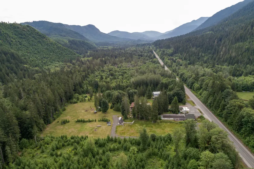Emerald Valley Inn - Image 1