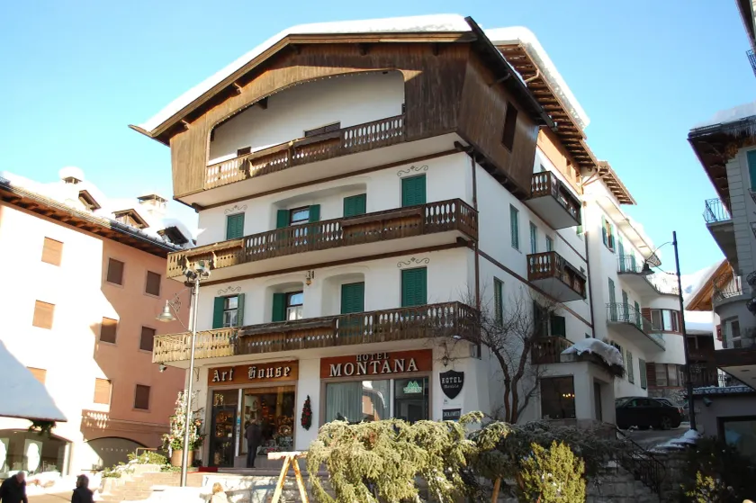 Hotel Montana - Image 1