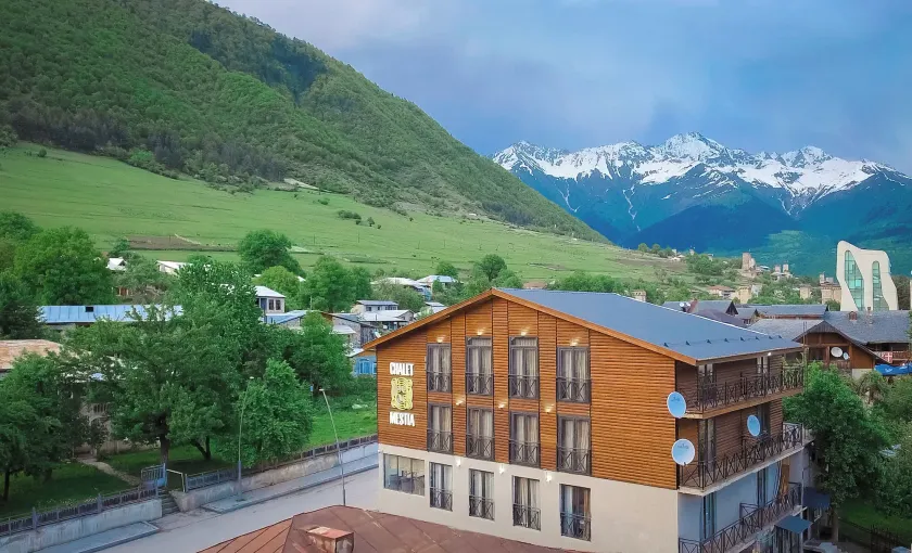 Chalet Mestia - Image 1